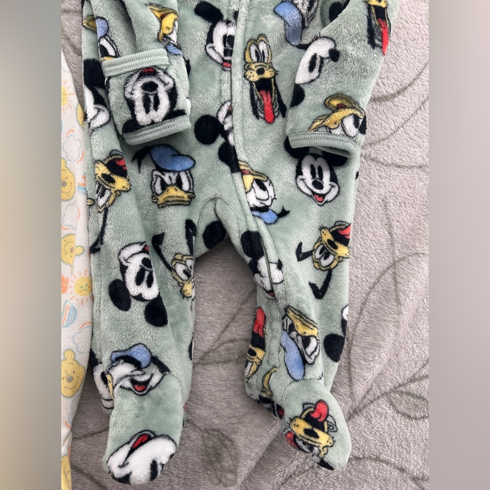 Disney Baby Sleepers Bundle 3-6M 6M Mickey Pooh Footed Pajamas - Picture 4 of 7